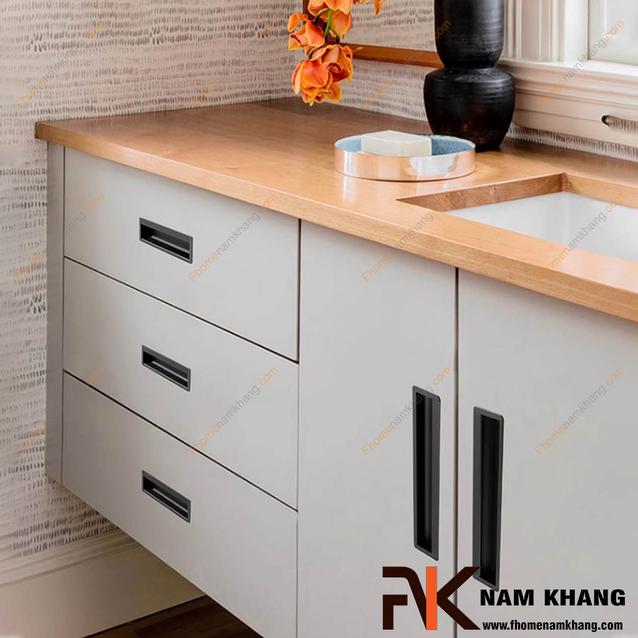 Tay nắm tủ bếp hợp kim có đắt không? Bảng giá chi tiết mới nhất 2025 tay nam tu bep hop kim fhomenamkhang7