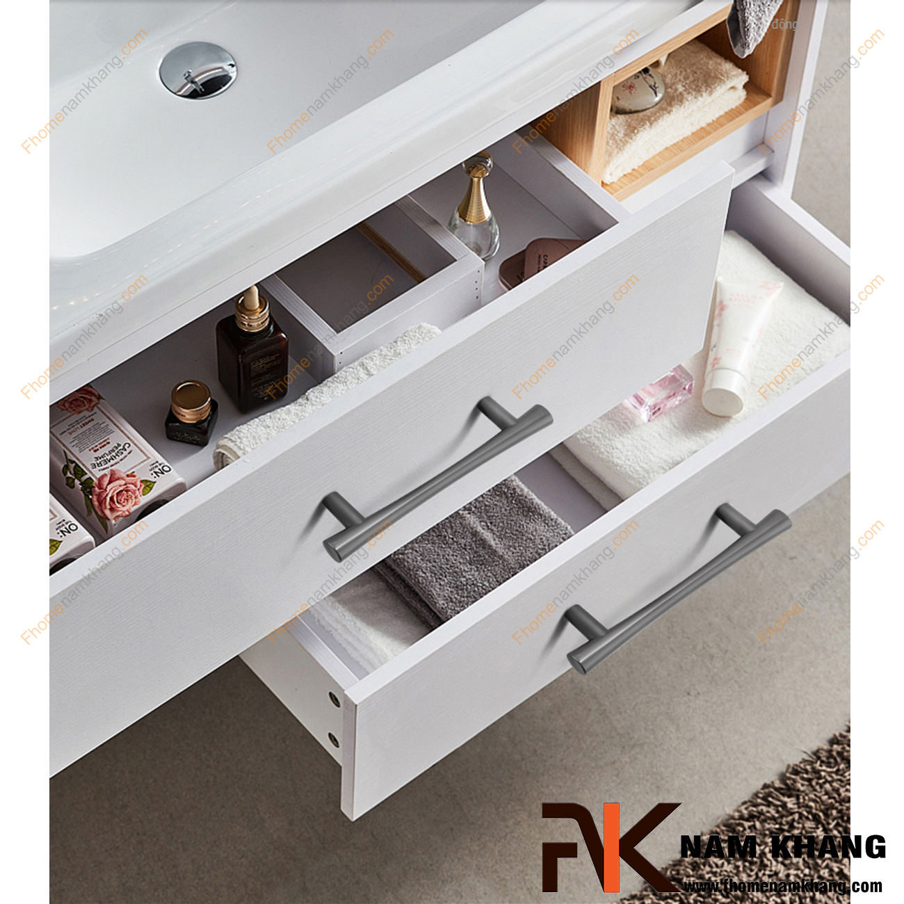 Xu hướng tay nắm tủ bếp hợp kim 2025: Sang trọng, bền bỉ và tiết kiệm chi phí xu huong tay nam tu bep hop kim 2025 fhomenamkhang5