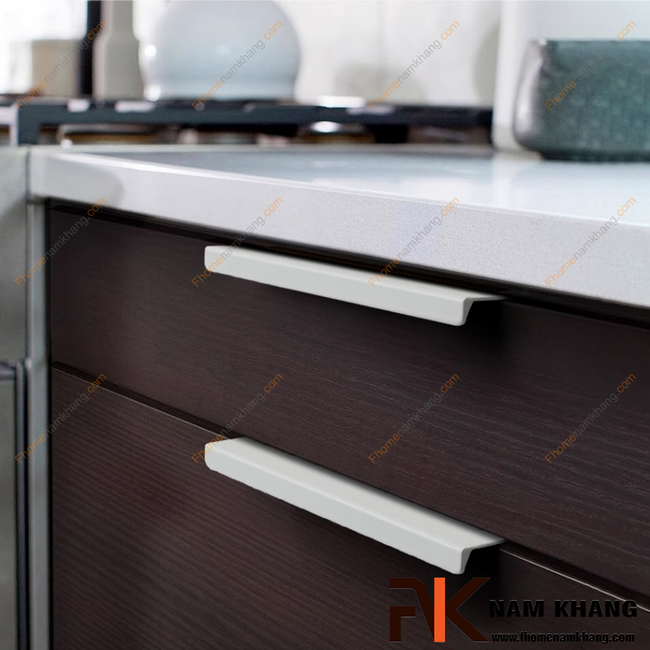 Tay nắm tủ bếp đẹp 2025: Top 10 xu hướng thiết kế “lên ngôi”