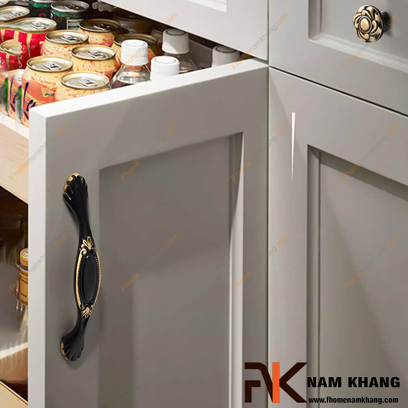 Tay nắm tủ bếp đẹp 2025: Top 10 xu hướng thiết kế “lên ngôi”