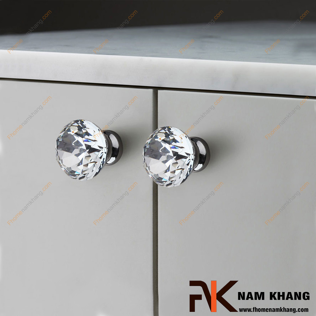 Phân biệt tay nắm tủ hiện đại và tay nắm cổ điển – Đâu là lựa chọn phù hợp cho bạn?