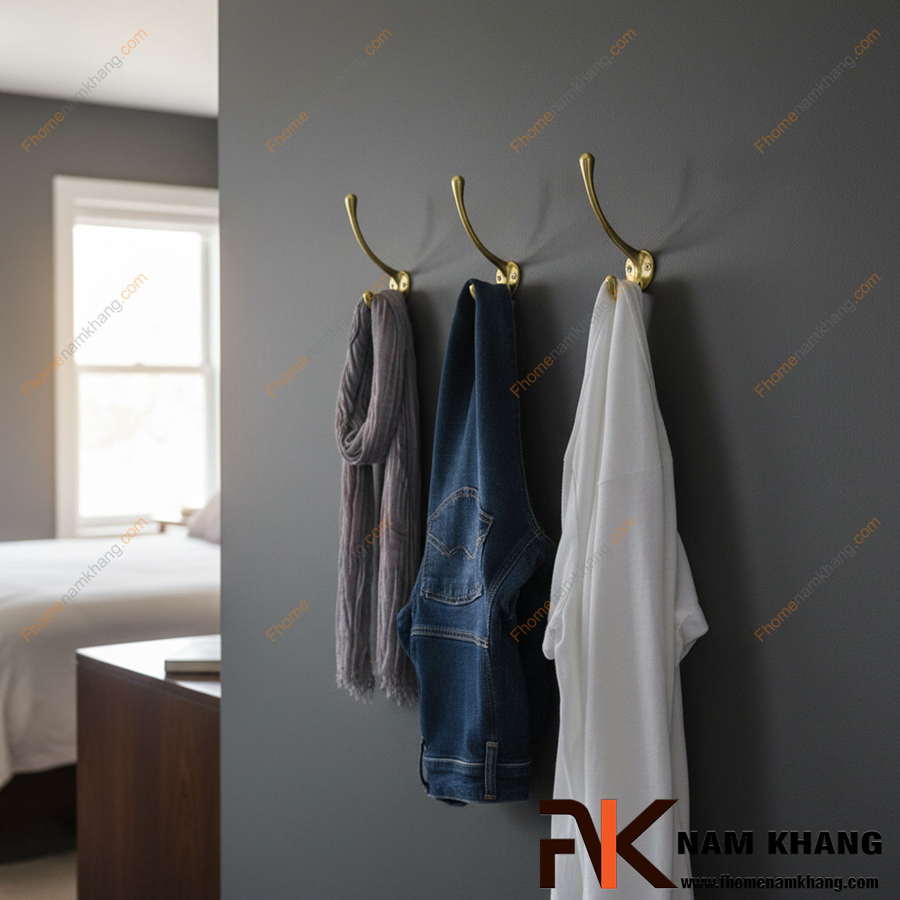 Móc treo đồ cho phòng ngủ: Treo quần áo nặng vẫn gọn gàng