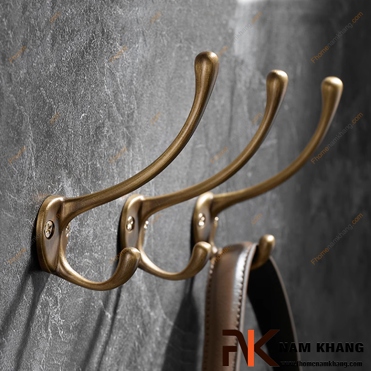 Móc treo đồ đa năng: Một chiếc móc dùng được bao nhiêu việc?