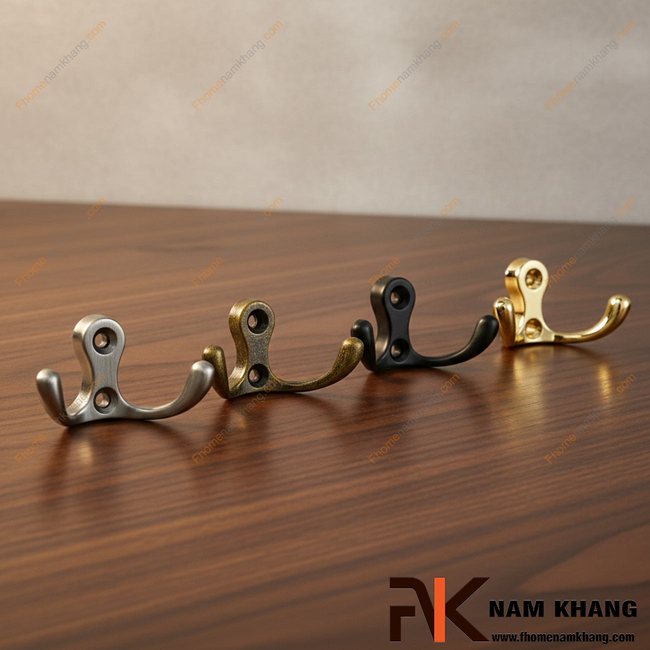 Móc treo sai cách khiến tường bong tróc và mất thẩm mỹ thế nào?