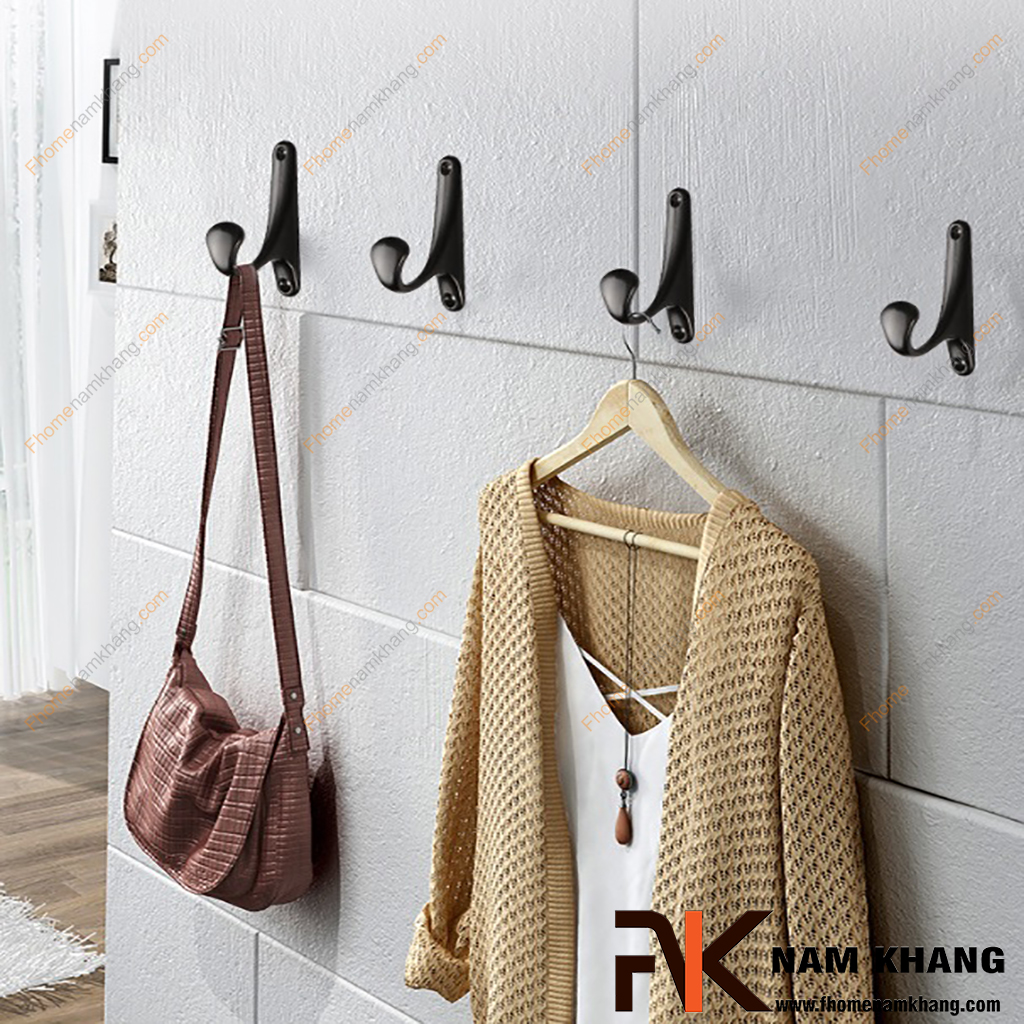 Móc treo tường treo quần áo: Nên chọn loại nào để không cong, không tuột vít