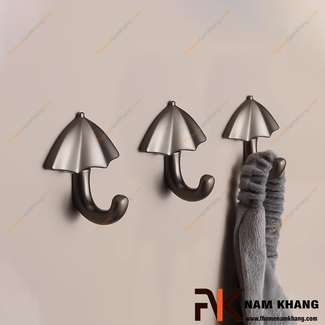7 ý tưởng dùng móc treo decor cho nhà nhỏ cực sáng tạo